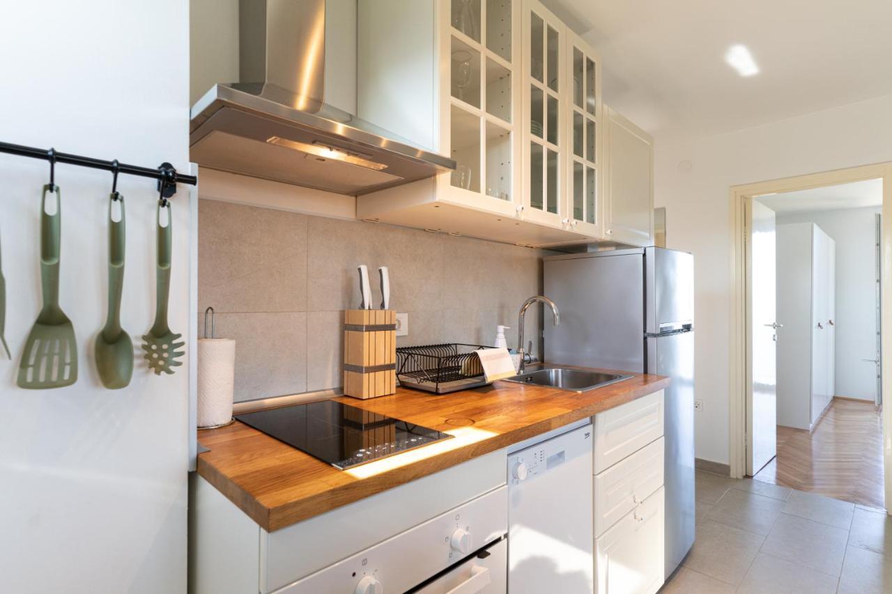 Apartment With A View Rovinj Exterior photo